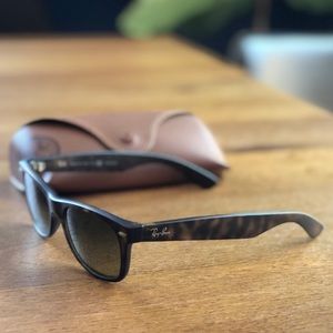 Ray Ban polarized tortoise wayfarer with receipt